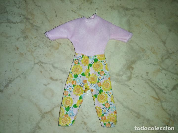 Mu&ntilde;ecas modernas: Mono para mu&ntilde;eca tama&ntilde;o bratz - Foto 1