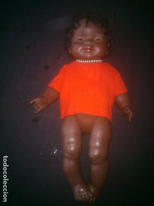 Mu&ntilde;ecas modernas: ANTIGUA MU&Ntilde;ECA NEGRA SIN / MARCA. - Foto 2