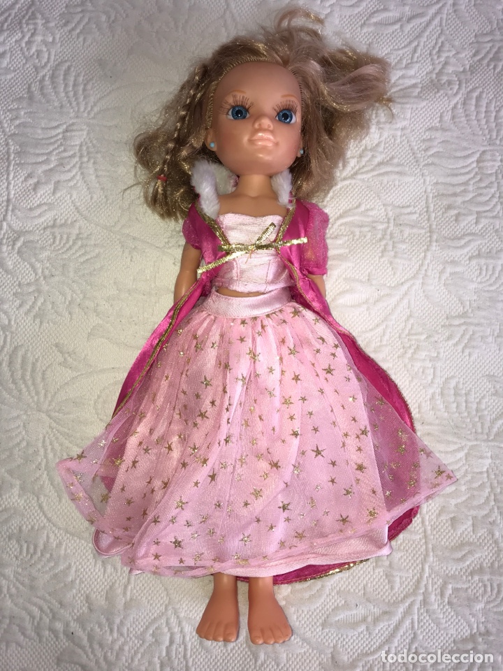 Mu&ntilde;ecas modernas: Nancy vestida - Foto 1