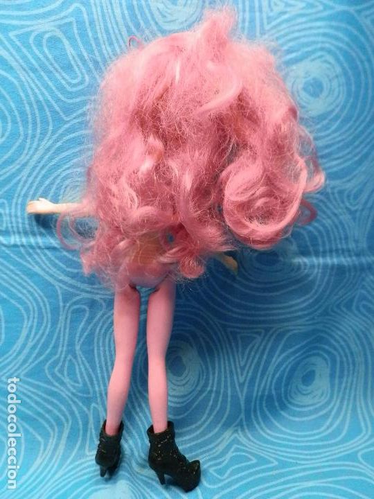 Mu&ntilde;ecas modernas: MU&Ntilde;ECA BRATZ TM MGA 2001 EN NUCA - Foto 4