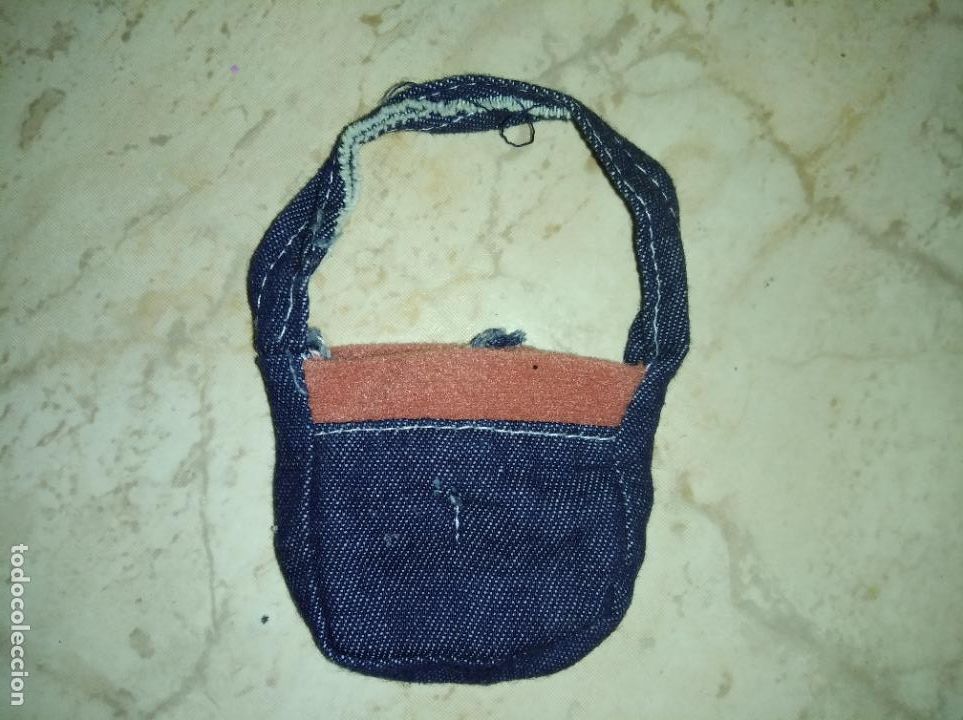 Mu&ntilde;ecas modernas: Bolso para mu&ntilde;eca Bratz - Foto 2