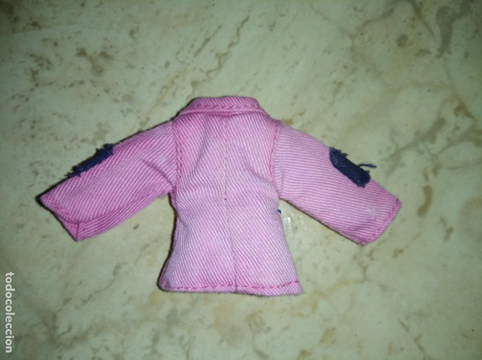 Mu&ntilde;ecas modernas: Chaqueta para mu&ntilde;eca tama&ntilde;o Bratz - Foto 2