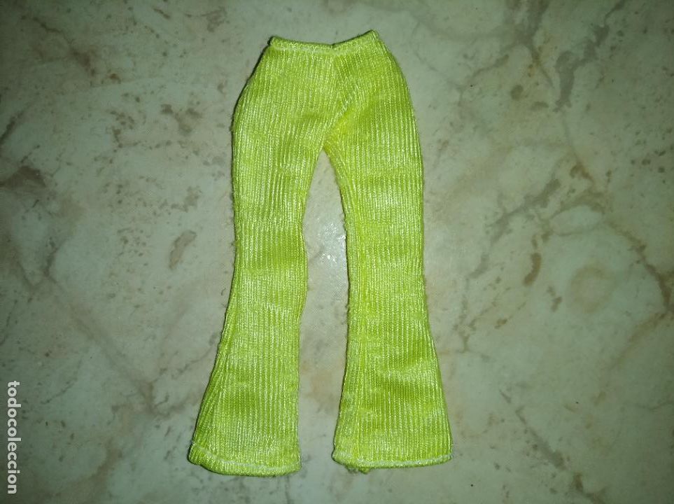 Mu&ntilde;ecas modernas: Pantalon para mu&ntilde;eca tama&ntilde;o bratz - Foto 1