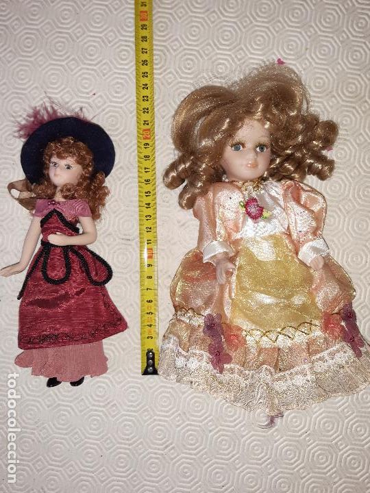 Mu&ntilde;ecas modernas: LOTE DE 2 MU&Ntilde;ECAS DE PORCELANA. - Foto 1