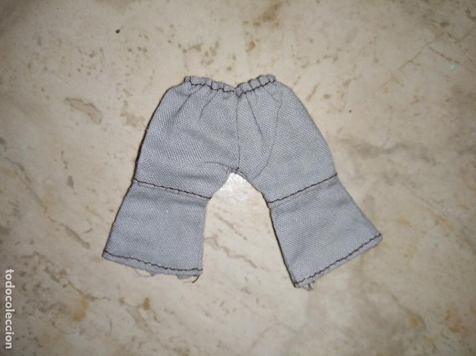 Mu&ntilde;ecas modernas: Pantal&oacute;n para mu&ntilde;eca Bratz - Foto 1