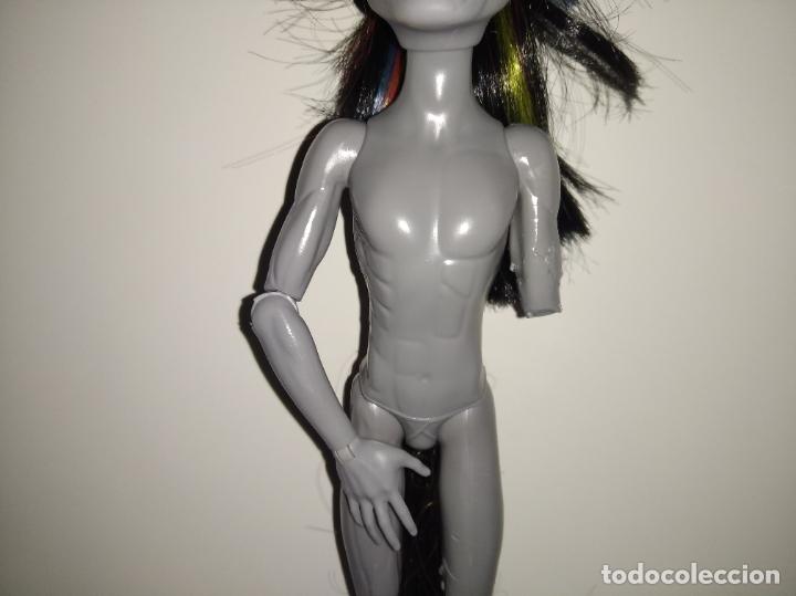 Mu&ntilde;ecas modernas: Mu&ntilde;eco Monster high - Foto 4