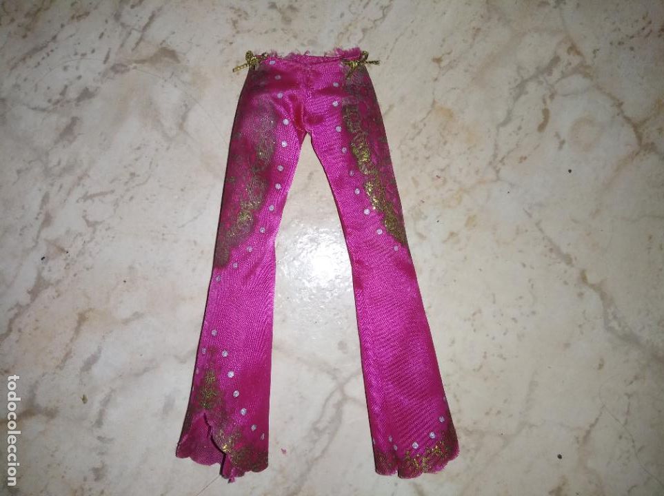 Mu&ntilde;ecas modernas: Pantal&oacute;n de mu&ntilde;eca Monster high - Foto 1