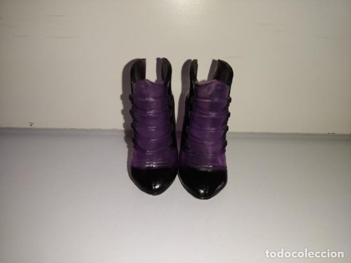 Mu&ntilde;ecas modernas: Zapatos botas de mu&ntilde;eca descendientes - Foto 2