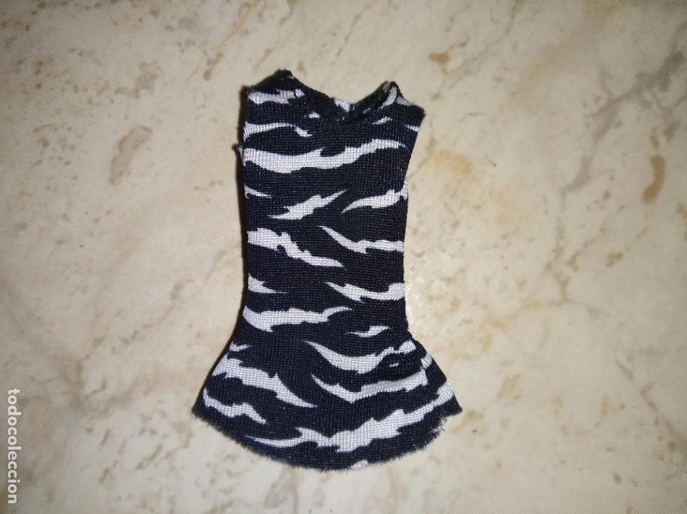 Mu&ntilde;ecas modernas: Camisa de mu&ntilde;eca Monster high - Foto 1