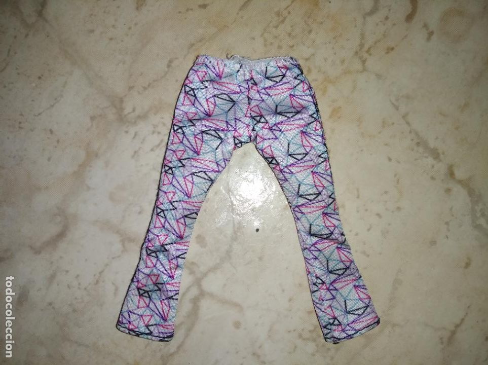 Mu&ntilde;ecas modernas: Pantal&oacute;n de mu&ntilde;eca Monster high - Foto 2
