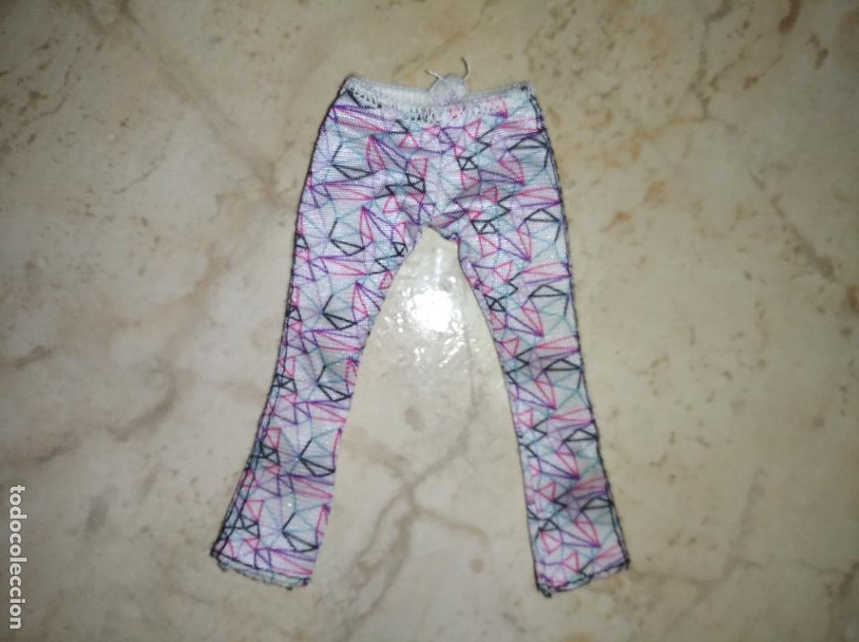 Mu&ntilde;ecas modernas: Pantal&oacute;n de mu&ntilde;eca Monster high - Foto 1