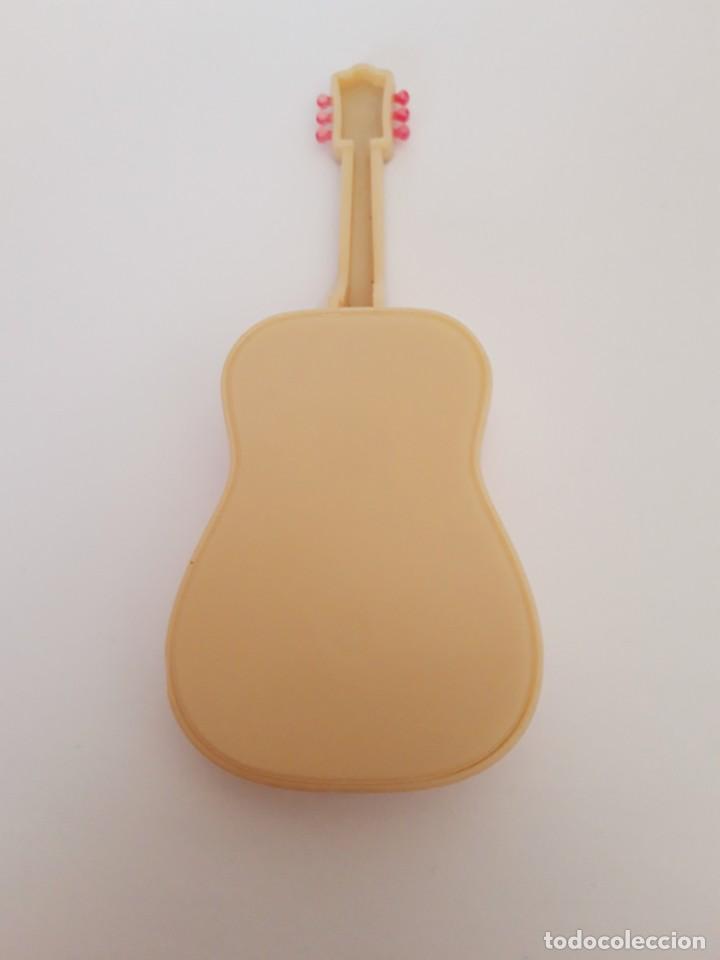 Mu&ntilde;ecas modernas: Guitarra Bratz Yasmin Rock - Foto 2