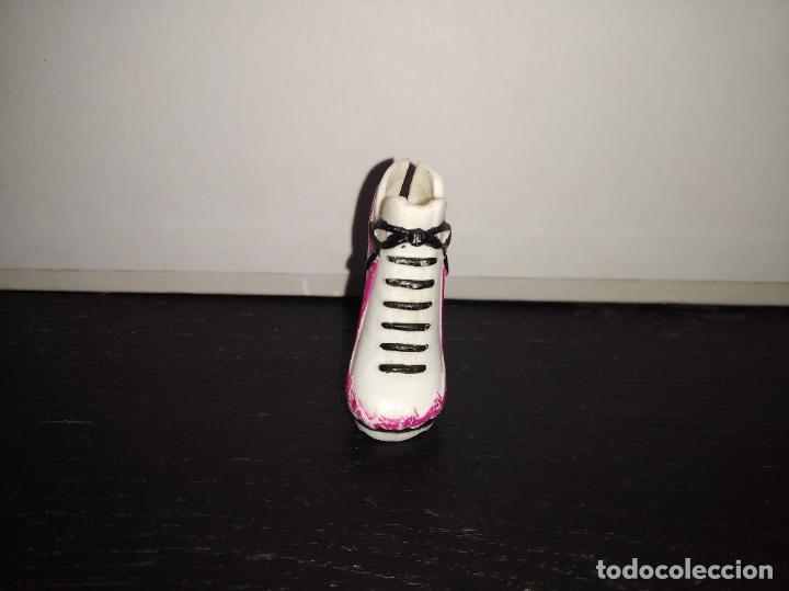 Mu&ntilde;ecas modernas: Zapato de mu&ntilde;eca Monster high - Foto 2