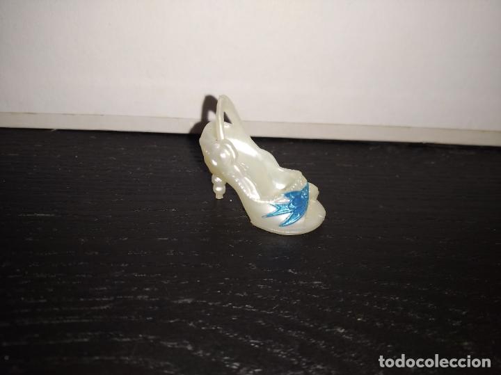 Mu&ntilde;ecas modernas: Zapato de mu&ntilde;eca Monster high - Foto 1