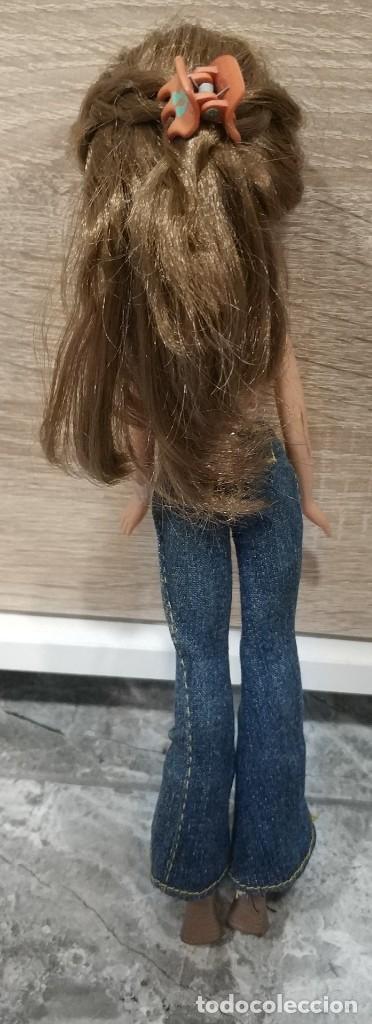 Mu&ntilde;ecas modernas: MU&Ntilde;ECA BRATZ 2001 MGA ENTERTAINMENT - Foto 2