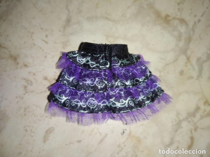Mu&ntilde;ecas modernas: Falda de mu&ntilde;eca Monster high - Foto 2