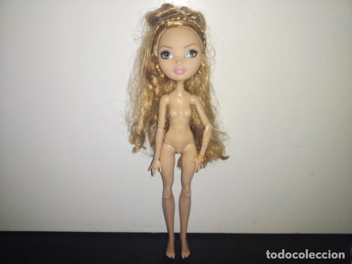 Mu&ntilde;ecas modernas: Mu&ntilde;eca ever after high - Foto 4