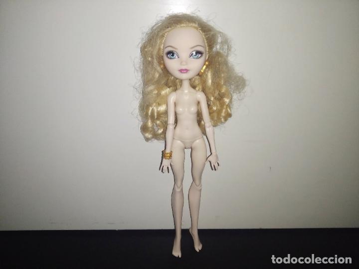 Mu&ntilde;ecas modernas: Mu&ntilde;eca ever after high - Foto 4