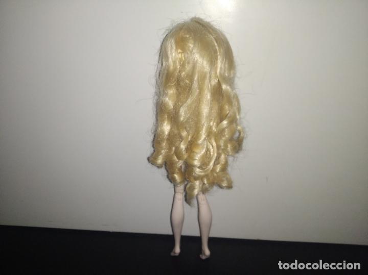 Mu&ntilde;ecas modernas: Mu&ntilde;eca ever after high - Foto 7