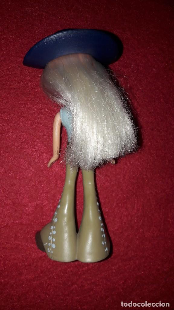 Mu&ntilde;ecas modernas: MU&Ntilde;ECA MINI BRATZ 2003 MGA - Foto 2