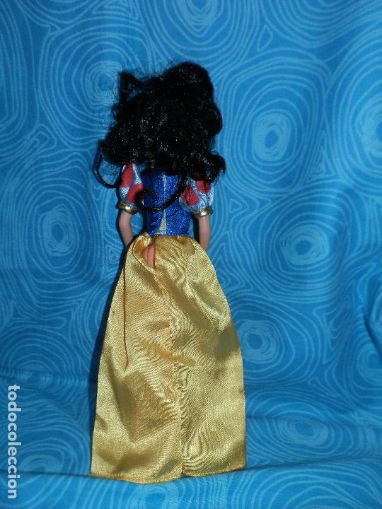 Mu&ntilde;ecas modernas: MU&Ntilde;ECA BLANCANIEVES DISNEY SIMBA - Foto 3