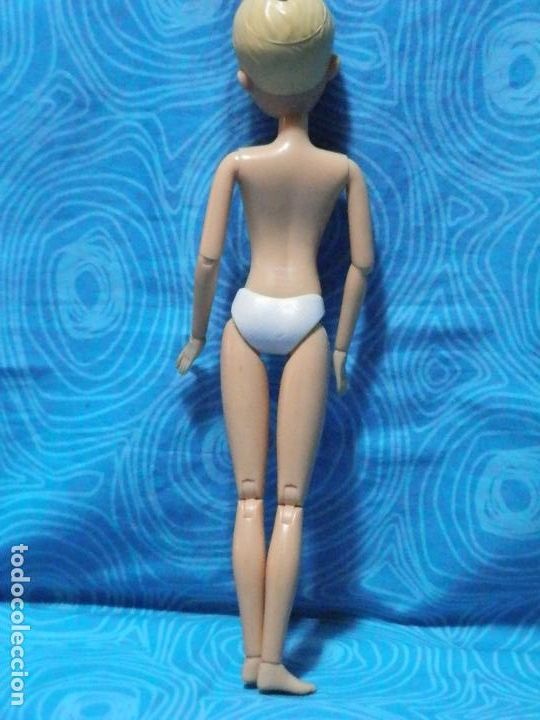 Mu&ntilde;ecas modernas: MU&Ntilde;ECA LIV SPIN MASTER 2009 - Foto 3
