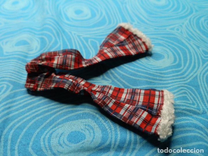 Mu&ntilde;ecas modernas: PANTAL&Oacute;N DE MU&Ntilde;ECA BRATZ WINTER TIME - Foto 2