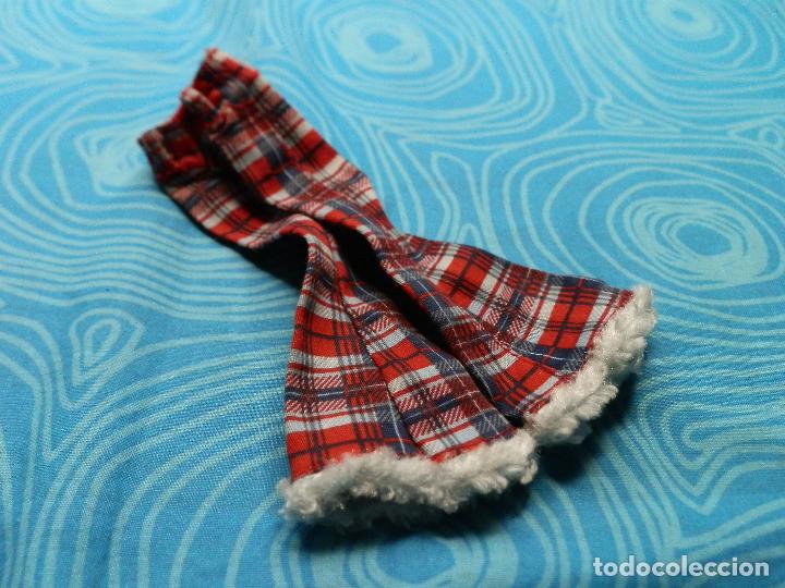 Mu&ntilde;ecas modernas: PANTAL&Oacute;N DE MU&Ntilde;ECA BRATZ WINTER TIME - Foto 1