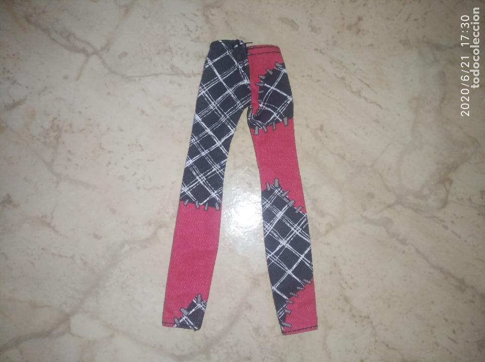 Mu&ntilde;ecas modernas: Pantal&oacute;n de mu&ntilde;eca Monster high - Foto 2