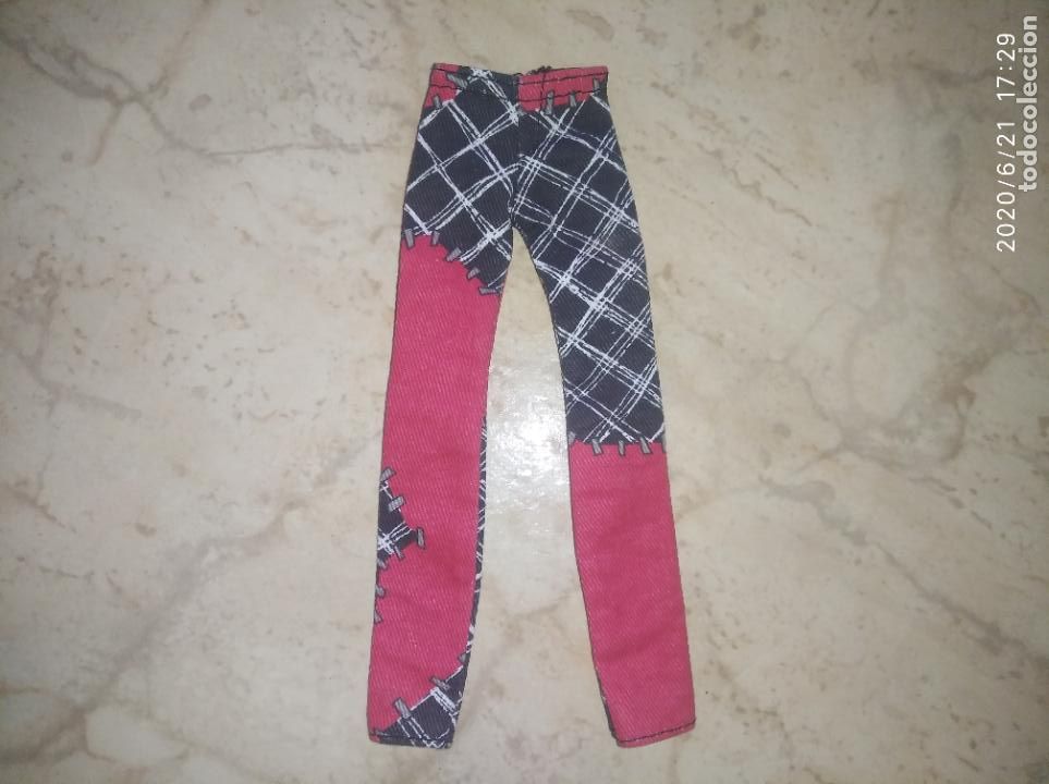 Mu&ntilde;ecas modernas: Pantal&oacute;n de mu&ntilde;eca Monster high - Foto 1