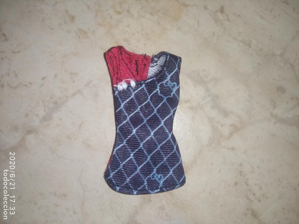 Mu&ntilde;ecas modernas: Camisa de mu&ntilde;eca Monster high - Foto 1