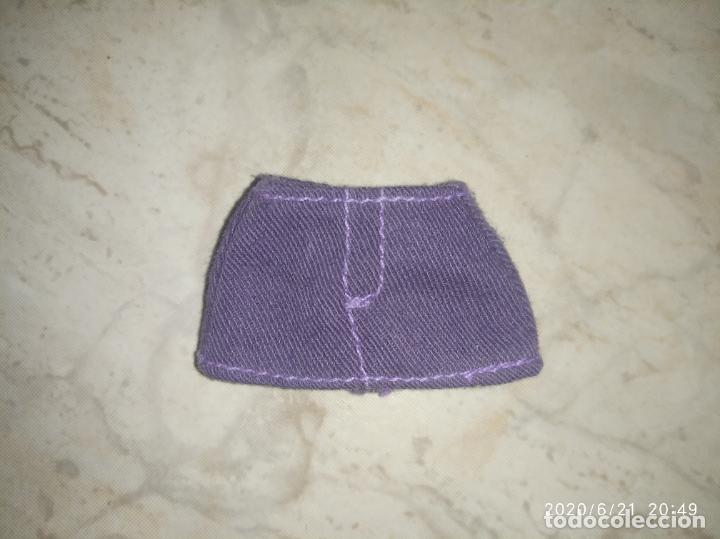 Mu&ntilde;ecas modernas: Falda de mu&ntilde;eca Monster high - Foto 1