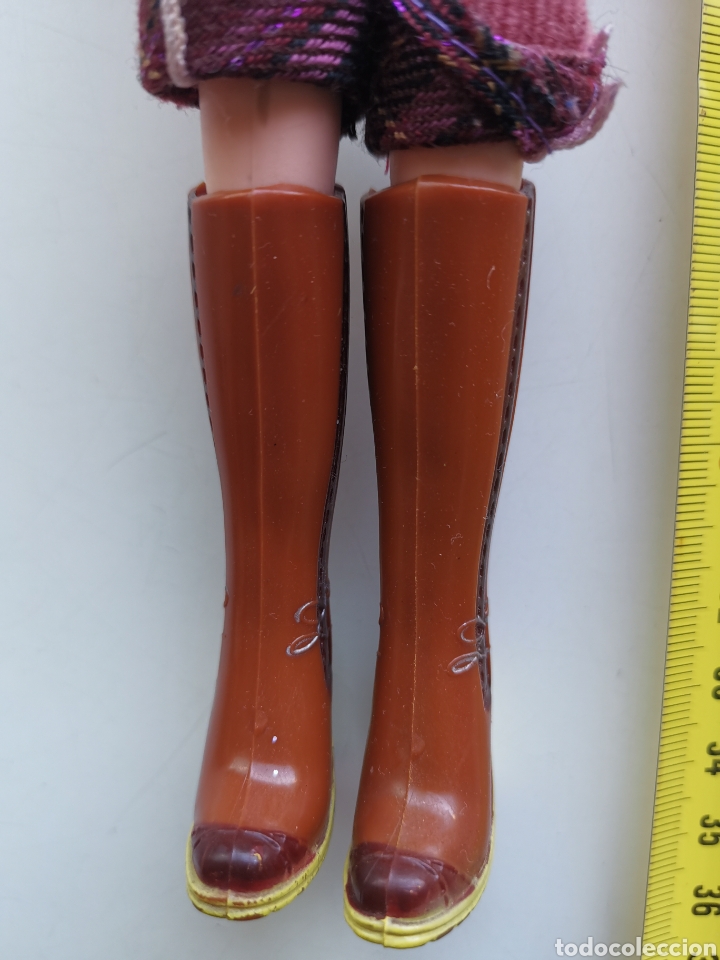 Mu&ntilde;ecas modernas: Mu&ntilde;eca de Disney. Simba Toys China - Foto 3