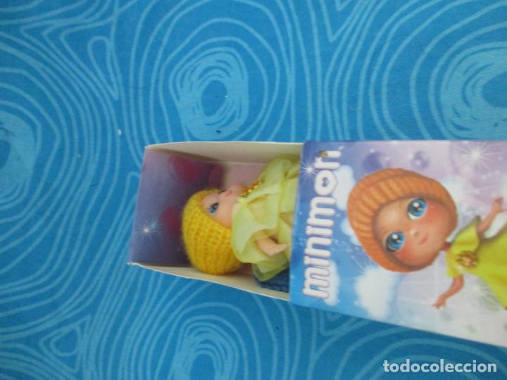 Mu&ntilde;ecas modernas: MU&Ntilde;ECA MINIMON SUNNY, EN CAJA - Foto 3