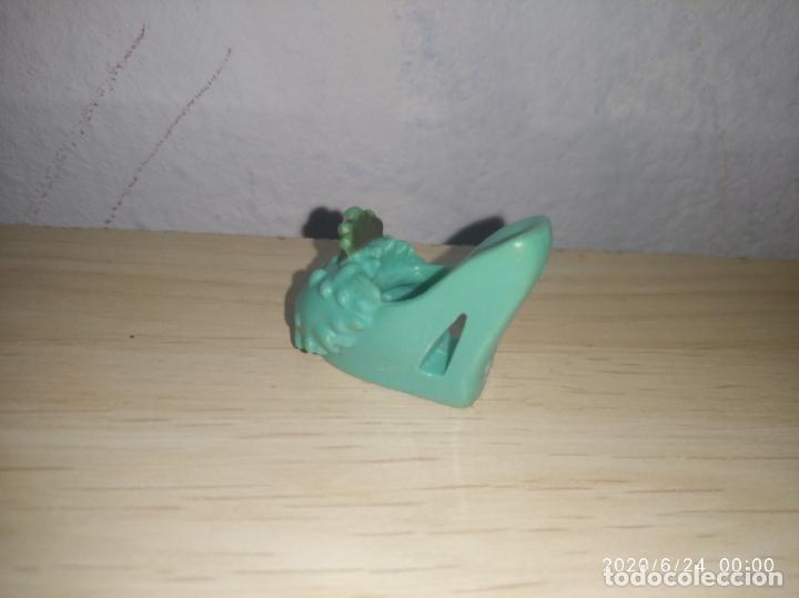 Mu&ntilde;ecas modernas: Zapato de mu&ntilde;eca monster high - Foto 3