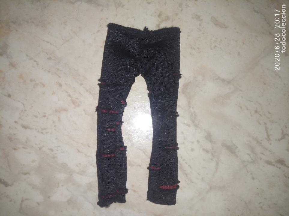 Mu&ntilde;ecas modernas: Pantalon de mu&ntilde;eca monster high - Foto 1