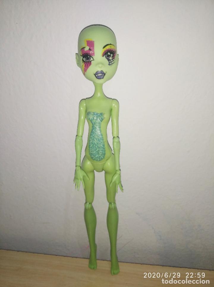 Mu&ntilde;ecas modernas: Mu&ntilde;eca Monster high - Foto 4