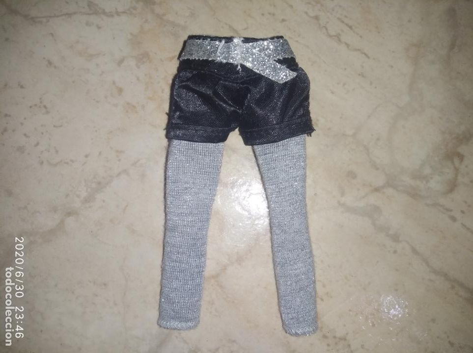 Mu&ntilde;ecas modernas: Pantalon de mu&ntilde;eca bratz - Foto 1