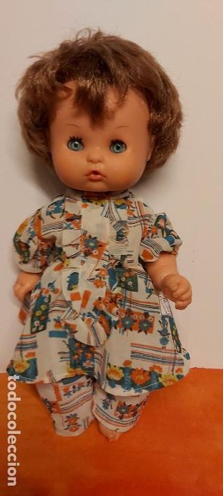 Mu&ntilde;ecas modernas: Mu&ntilde;eca effe Italia mide aproximadamente 35 cms - Foto 1