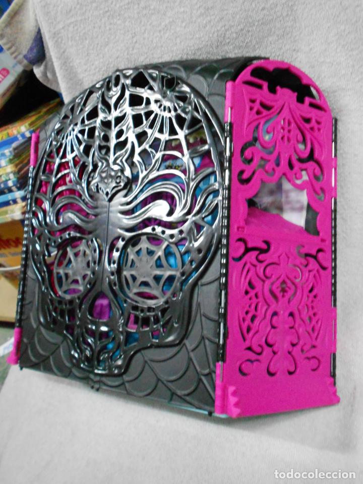 Mu&ntilde;ecas modernas: ARMARIO CON CASA MONSTER HIGHT - Foto 3
