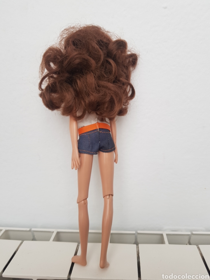 Mu&ntilde;ecas modernas: Mu&ntilde;eca ARTICULADA - Foto 3