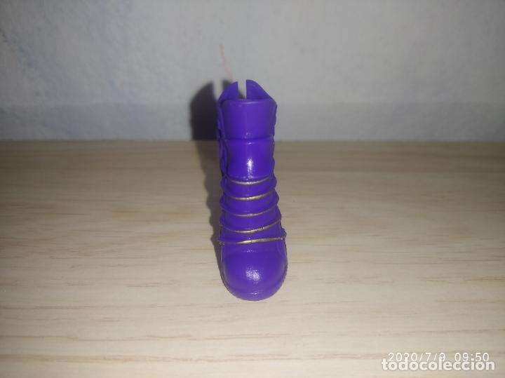 Mu&ntilde;ecas modernas: Zapato izquierdo de mu&ntilde;eca Monster high - Foto 1