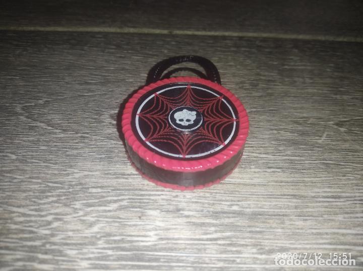 Mu&ntilde;ecas modernas: Bolso de mu&ntilde;eca monster high - Foto 2
