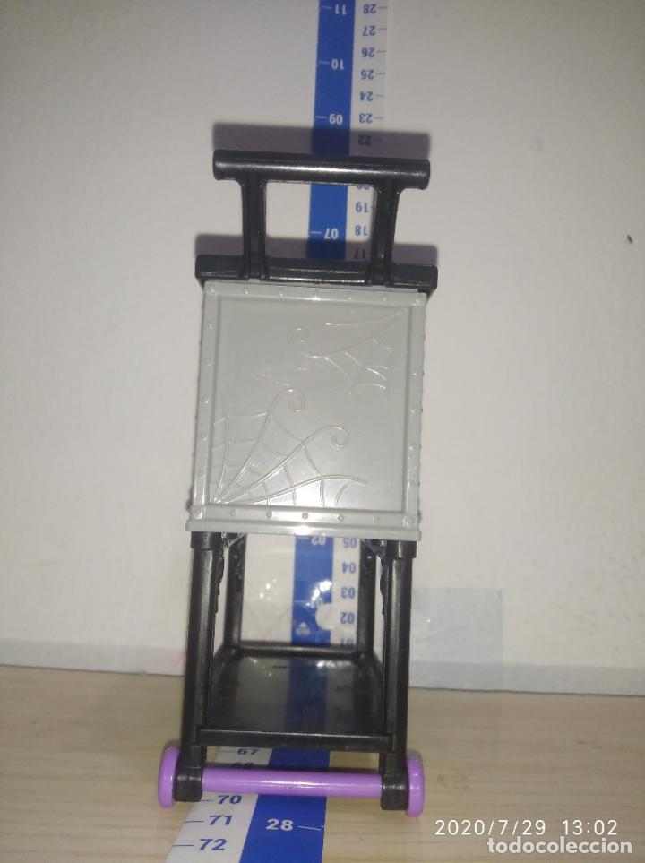 Mu&ntilde;ecas modernas: Carrito accesorio de Monster high - Foto 7