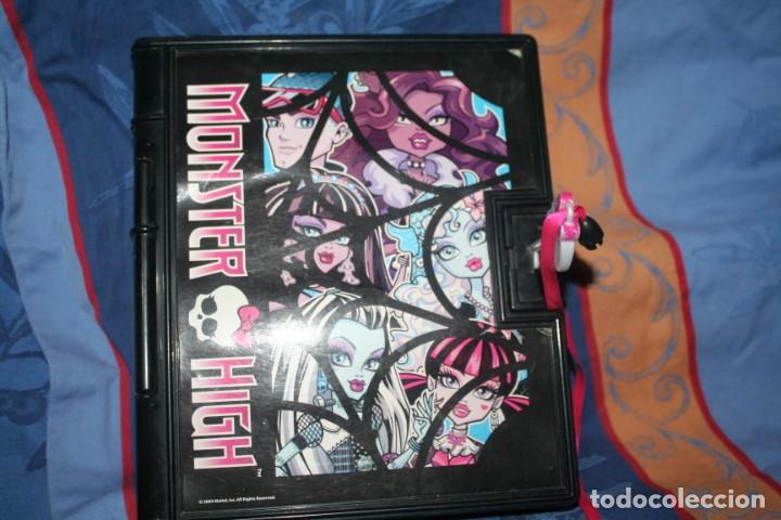 Mu&ntilde;ecas modernas: cajita monsters high - Foto 4