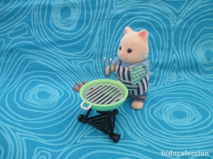 Mu&ntilde;ecas modernas: SYLVANIAN FAMILIES DIA DE BARBACOA - Foto 5