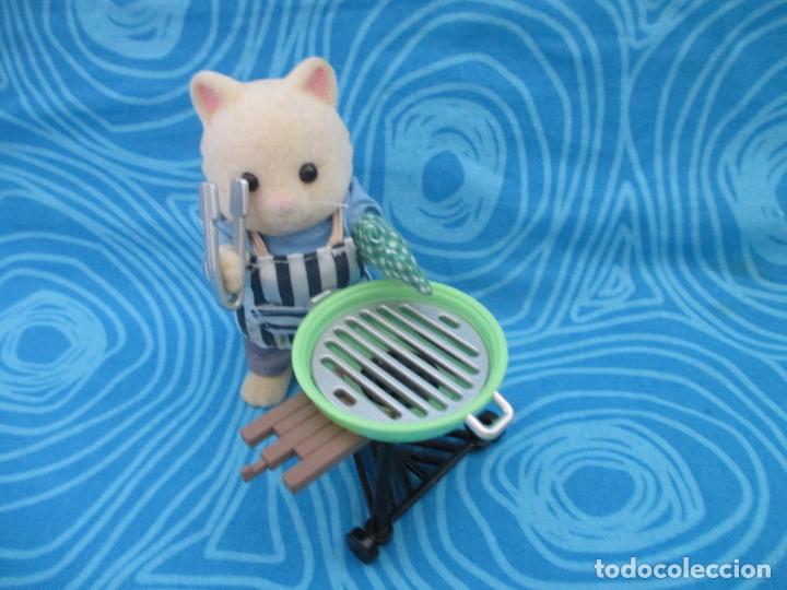Mu&ntilde;ecas modernas: SYLVANIAN FAMILIES DIA DE BARBACOA - Foto 1