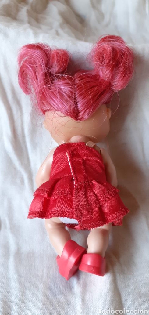 Mu&ntilde;ecas modernas: MU&Ntilde;ECA TARTA DE FRESA 2008 - Foto 2