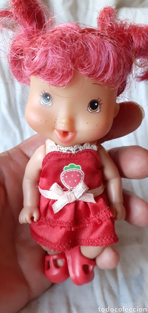 Mu&ntilde;ecas modernas: MU&Ntilde;ECA TARTA DE FRESA 2008 - Foto 5