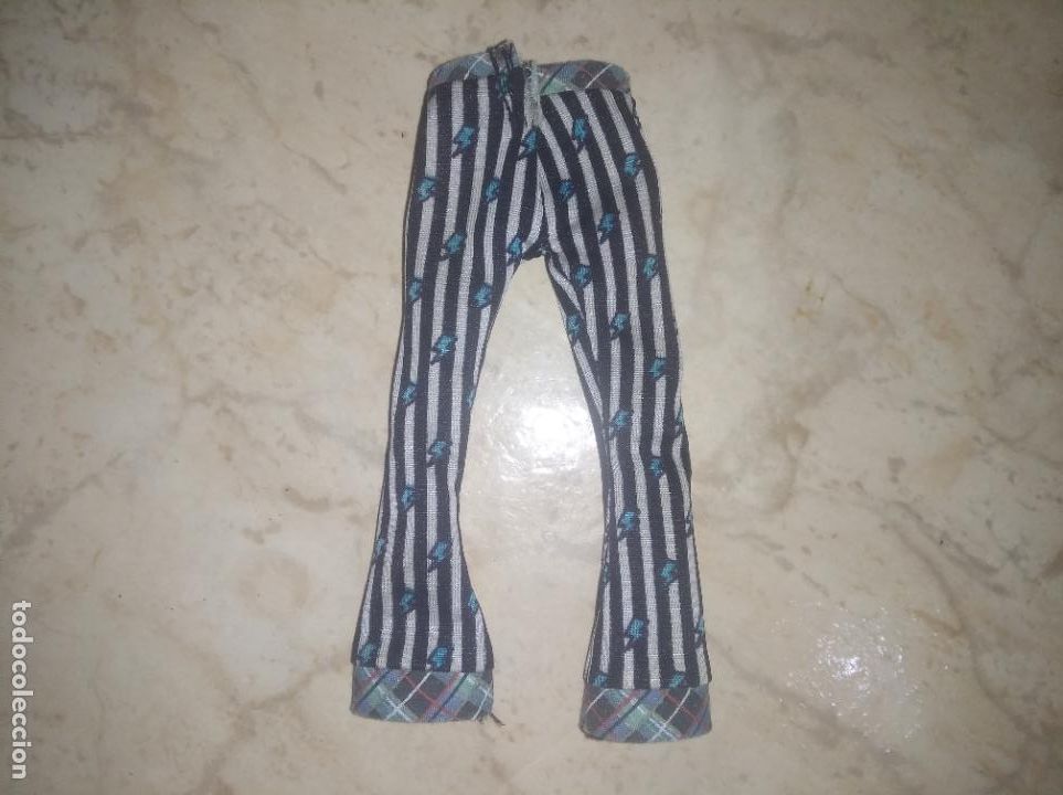 Mu&ntilde;ecas modernas: Pantalon de mu&ntilde;eca Monster high - Foto 2